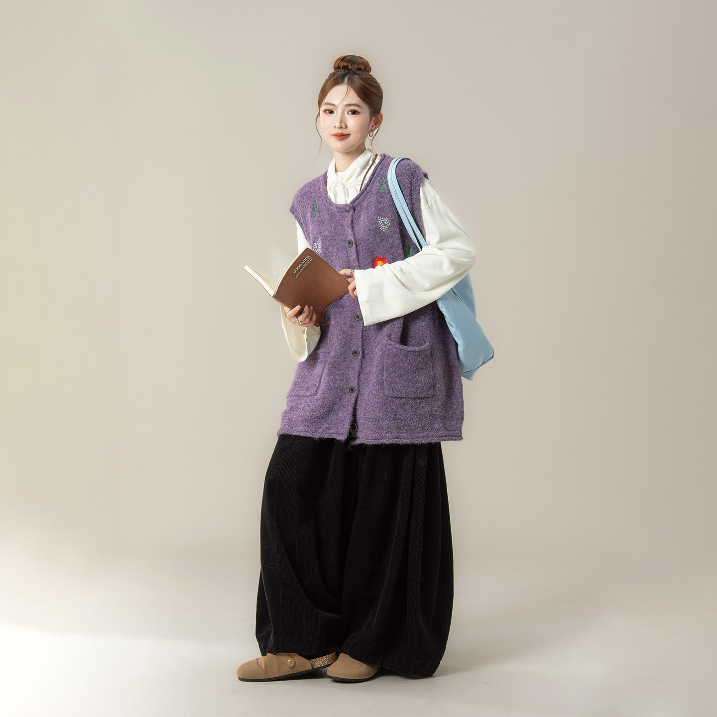 紫色日系复古风刺绣针织开衫马甲女春秋新款圆领宽松卷边毛衣外套,女装/女士精品,背心吊带,淘宝优惠券,粉丝福利购,淘宝优惠卷