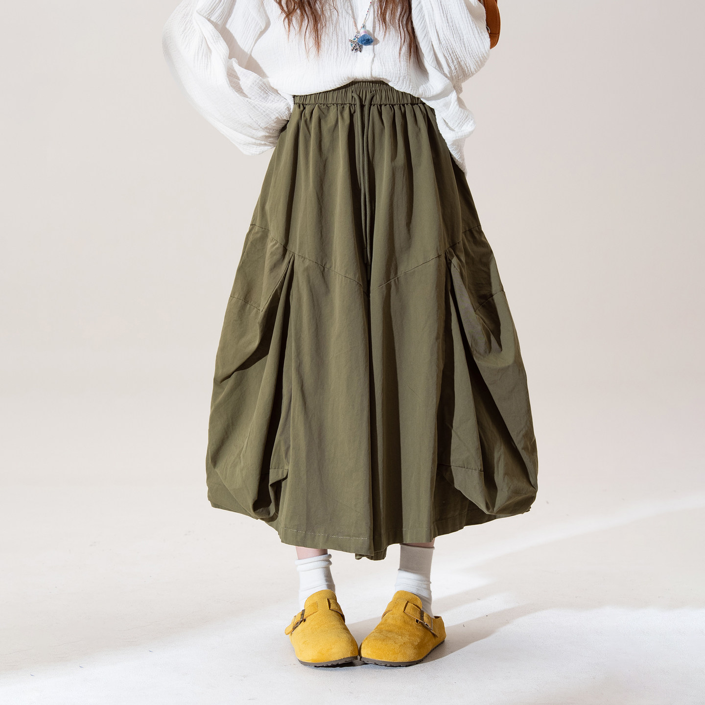 绿色韩版慵懒松弛感休闲裙裤女春季新款松紧腰拼接A字宽松阔腿裤,女装/女士精品,裙裤,淘宝优惠券,粉丝福利购,淘宝优惠卷