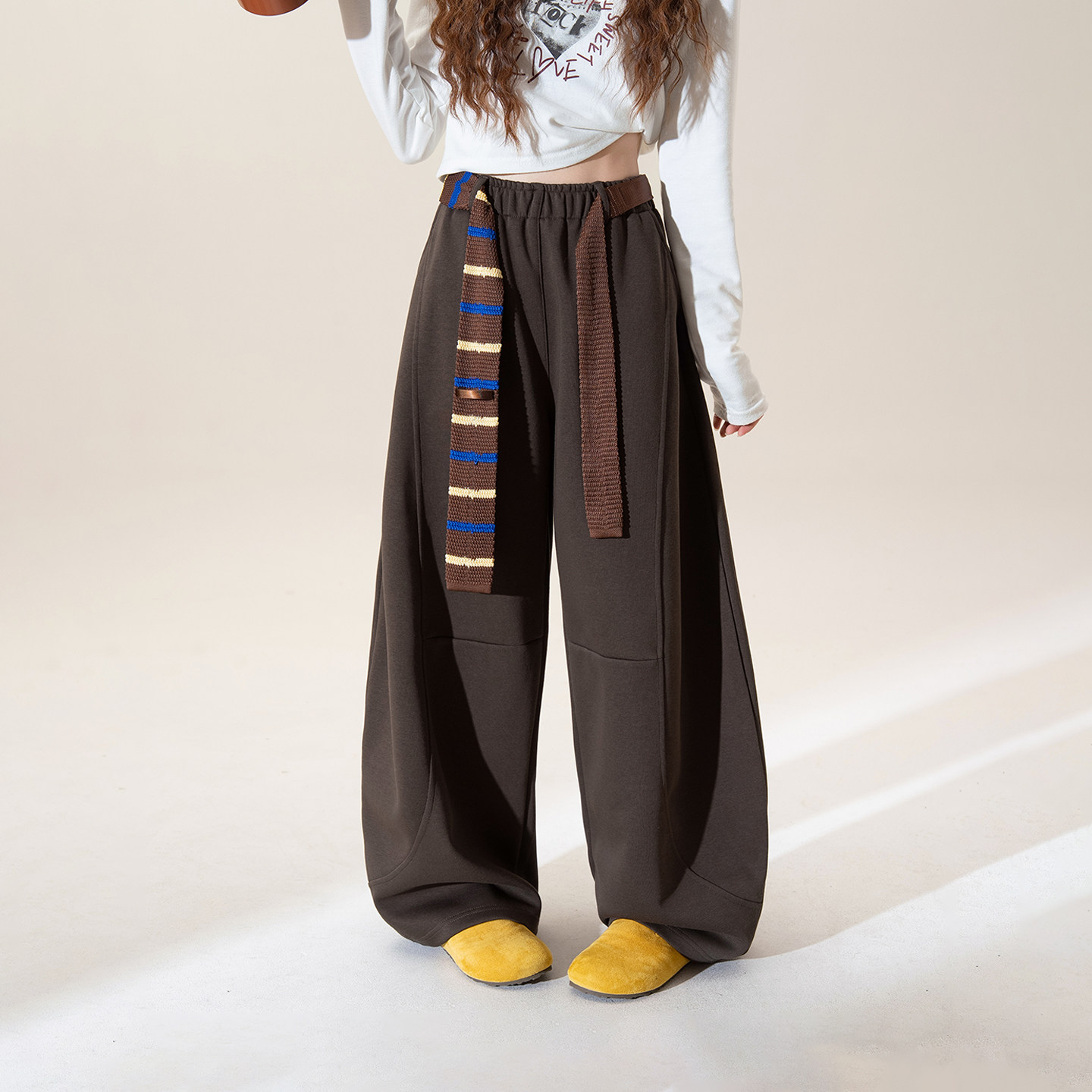 咖色韩版慵懒松弛感显瘦弯刀阔腿裤女春秋新款松紧高腰宽松休闲裤,女装/女士精品,休闲裤,淘宝优惠券,粉丝福利购,淘宝优惠卷