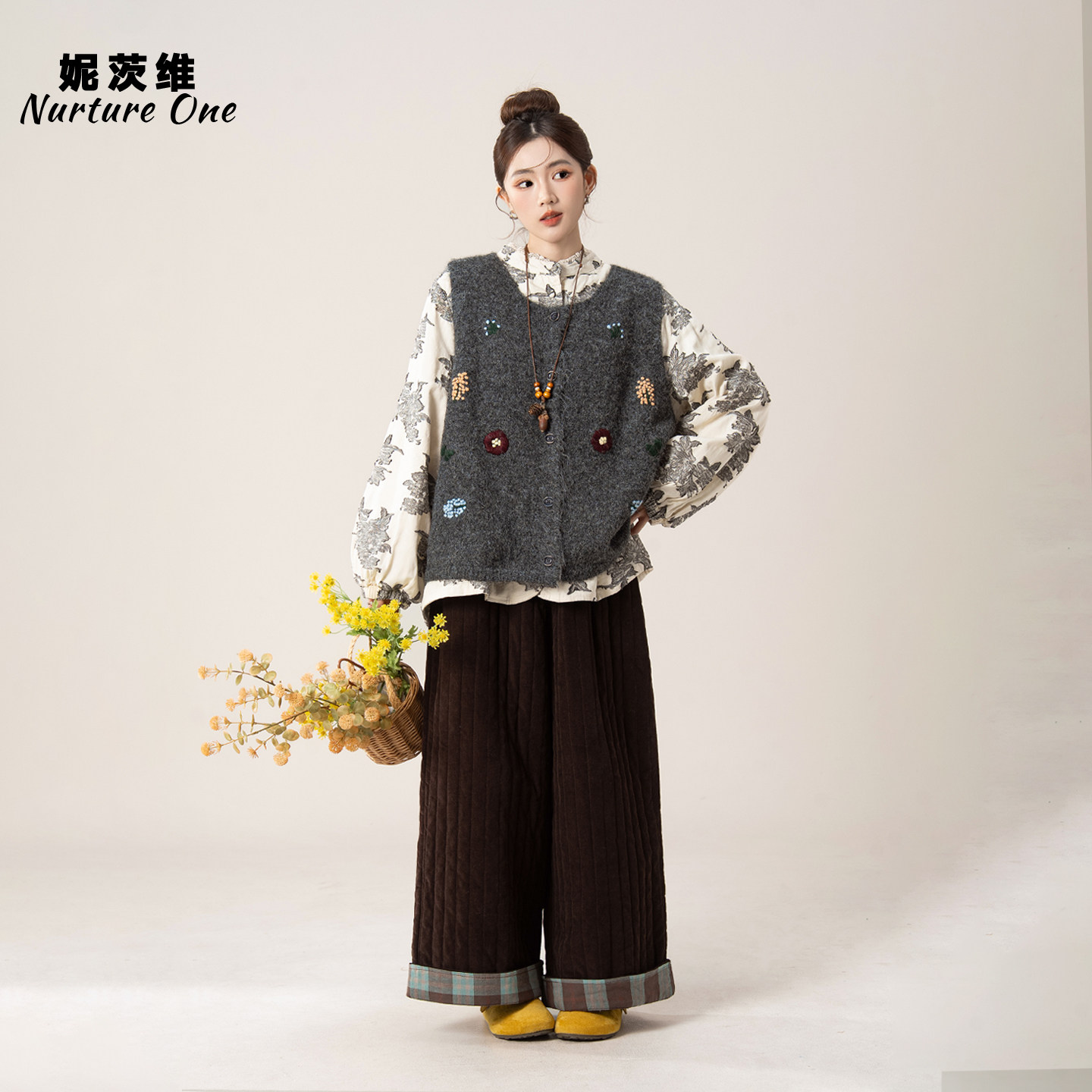 炭灰色立体花朵提花针织马甲女冬季新款叠穿夹棉印花长袖衬衫套装,女装/女士精品,背心吊带,淘宝优惠券,粉丝福利购,淘宝优惠卷