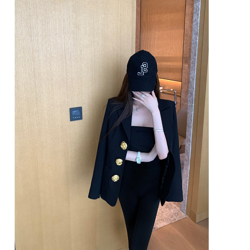 法式名媛气质修身显瘦收腰复古时尚休闲高级感小众设计西装外套女