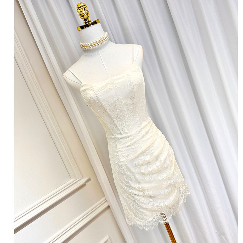 欧美性感抹胸露肩背蕾丝花边鱼骨褶皱晚礼服轻奢高端小众级连衣裙,女装/女士精品,礼服/晚装,淘宝优惠券,粉丝福利购,淘宝优惠卷