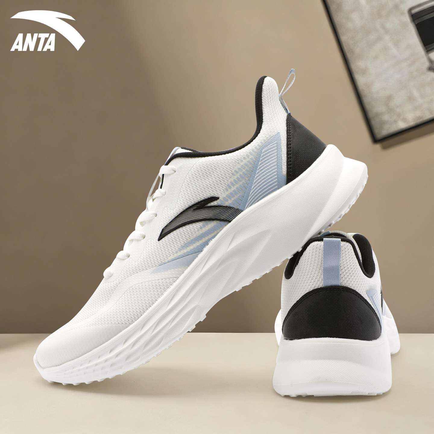 安踏男鞋跑步鞋春季2026新款网面透气回弹通勤舒适耐磨百搭运动鞋