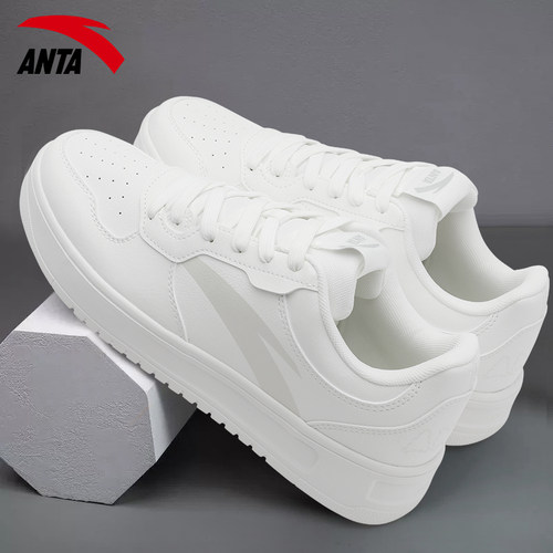 安踏板鞋男皮面透气厚底增高