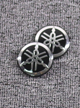 雅马哈R1/R3/R6/R25/FZ6/FZ8/MT07/MT09通用油箱立体车标 标志