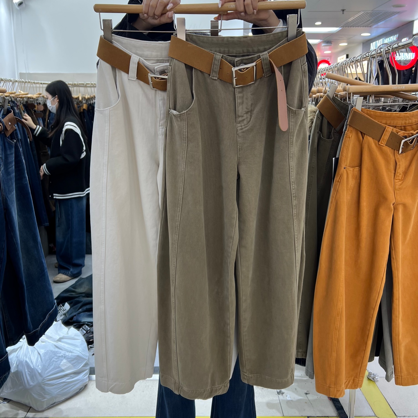 十三行谷木羽2025冬季新款时尚复古百搭内里加绒牛仔阔腿裤女1032