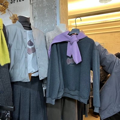 WEARELAB2563无花果印花加绒卫衣女