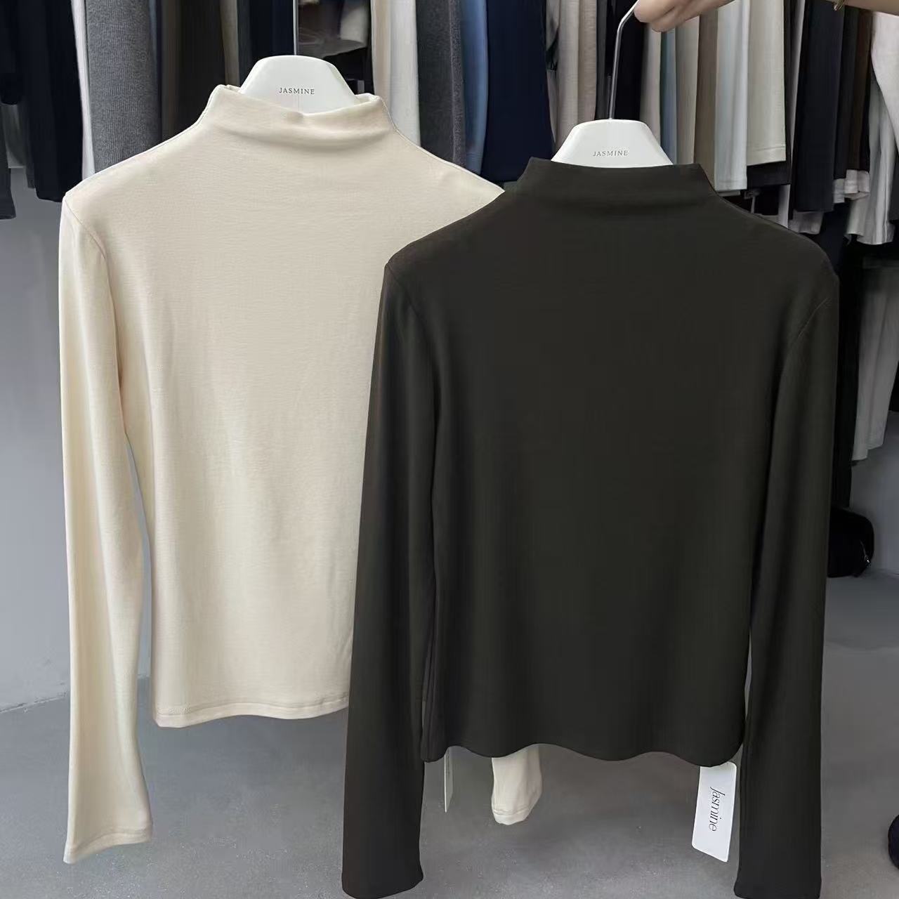 JASMINE2025冬季新款简约百搭纯色半高领修身显瘦加绒打底衫3470