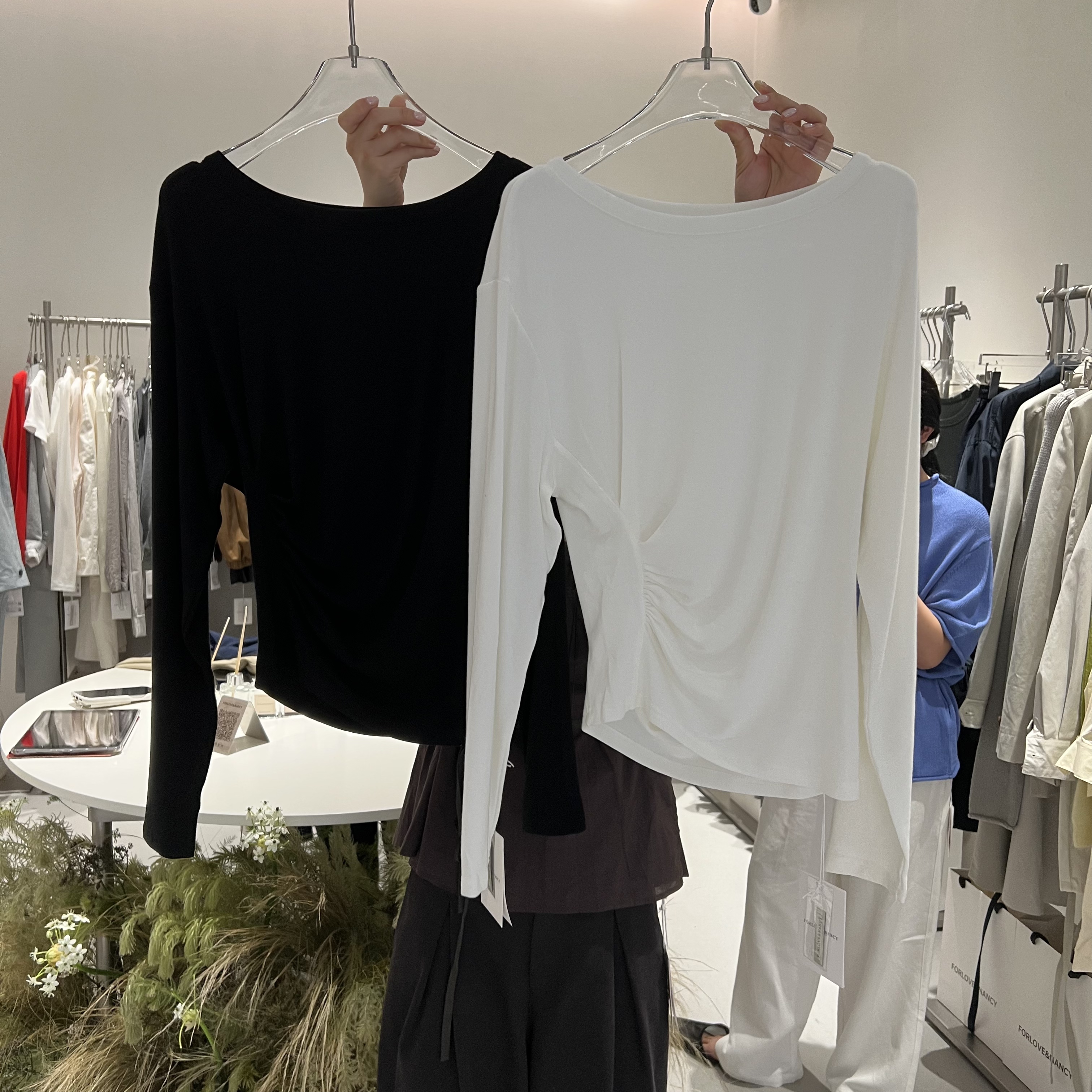 2025秋季新款十三行FN爱与南希简约休闲设计感收腰T恤长袖女2663