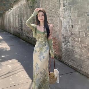 两件套装 新中式 绿色印花吊带连衣裙女夏独特漂亮度假收腰长裙开衫