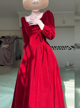秋冬装巨好看的赫本风丝绒红色连衣裙订婚敬酒服新年结婚回门礼服