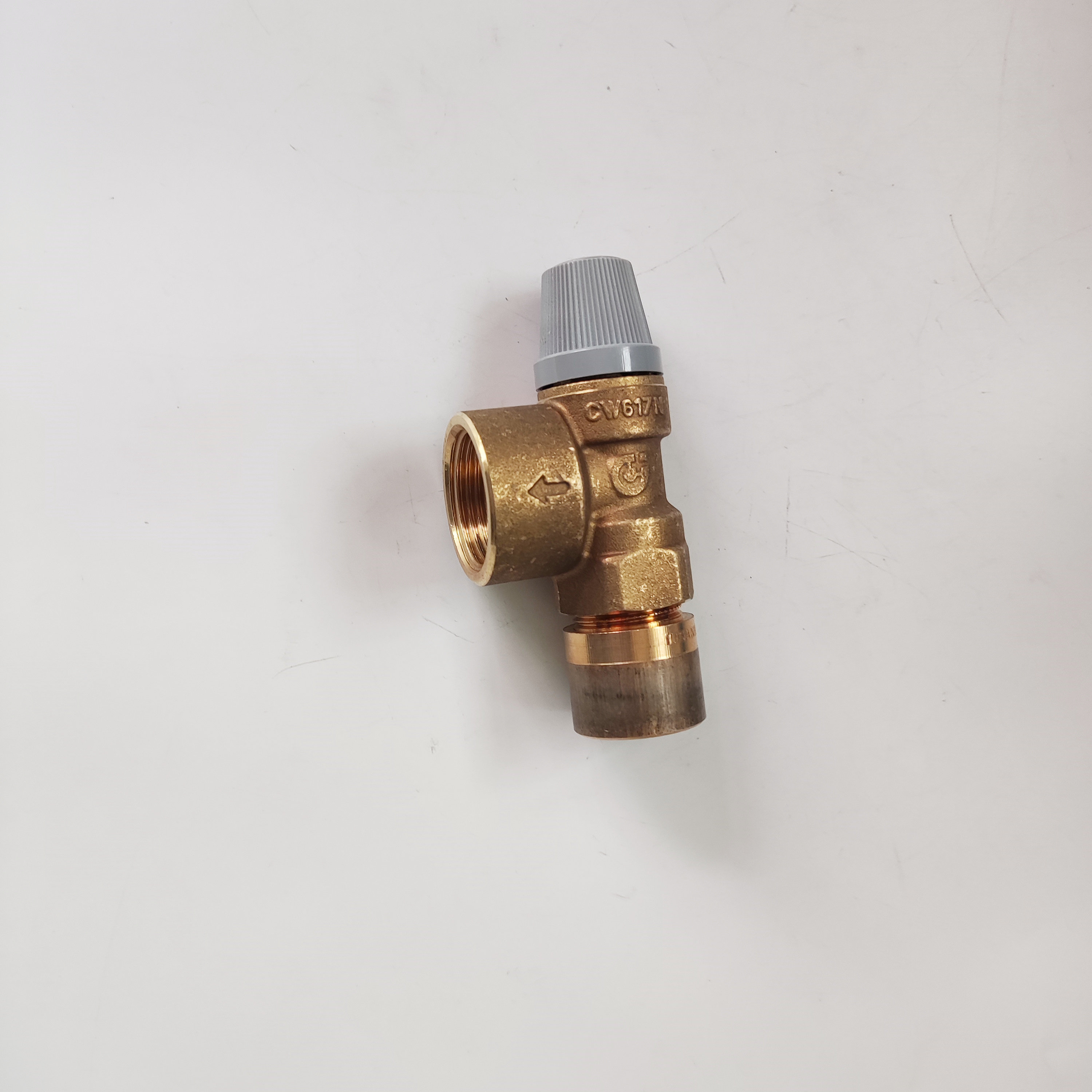 菲斯曼燃气壁挂炉安全阀B2HA