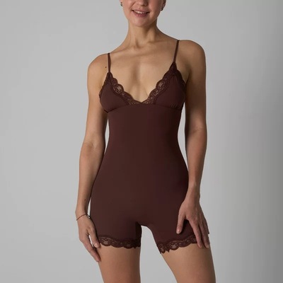 蕾丝裸感吊带透气内搭连体衣女