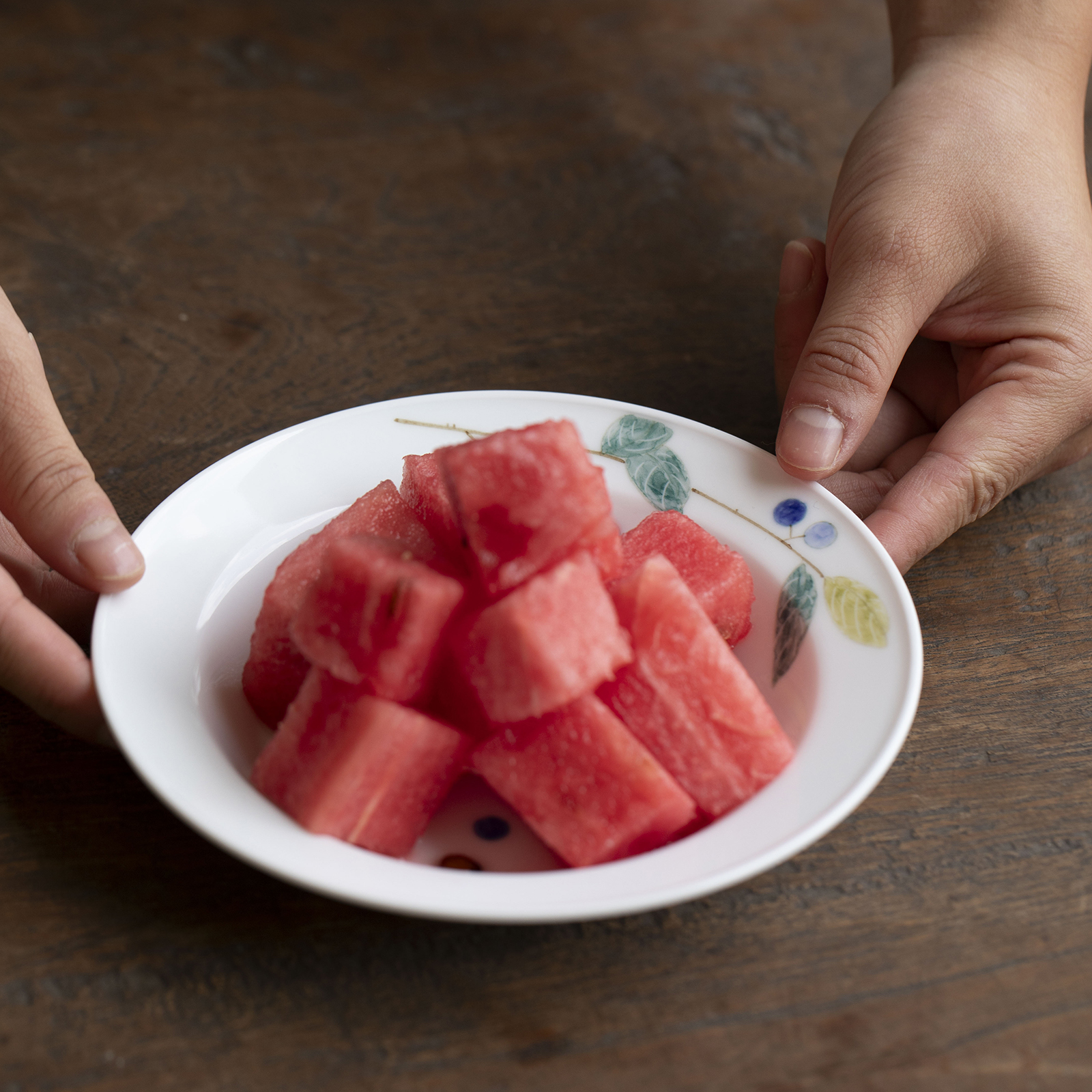 曼叙陶瓷平盘2024新款盘子釉下彩