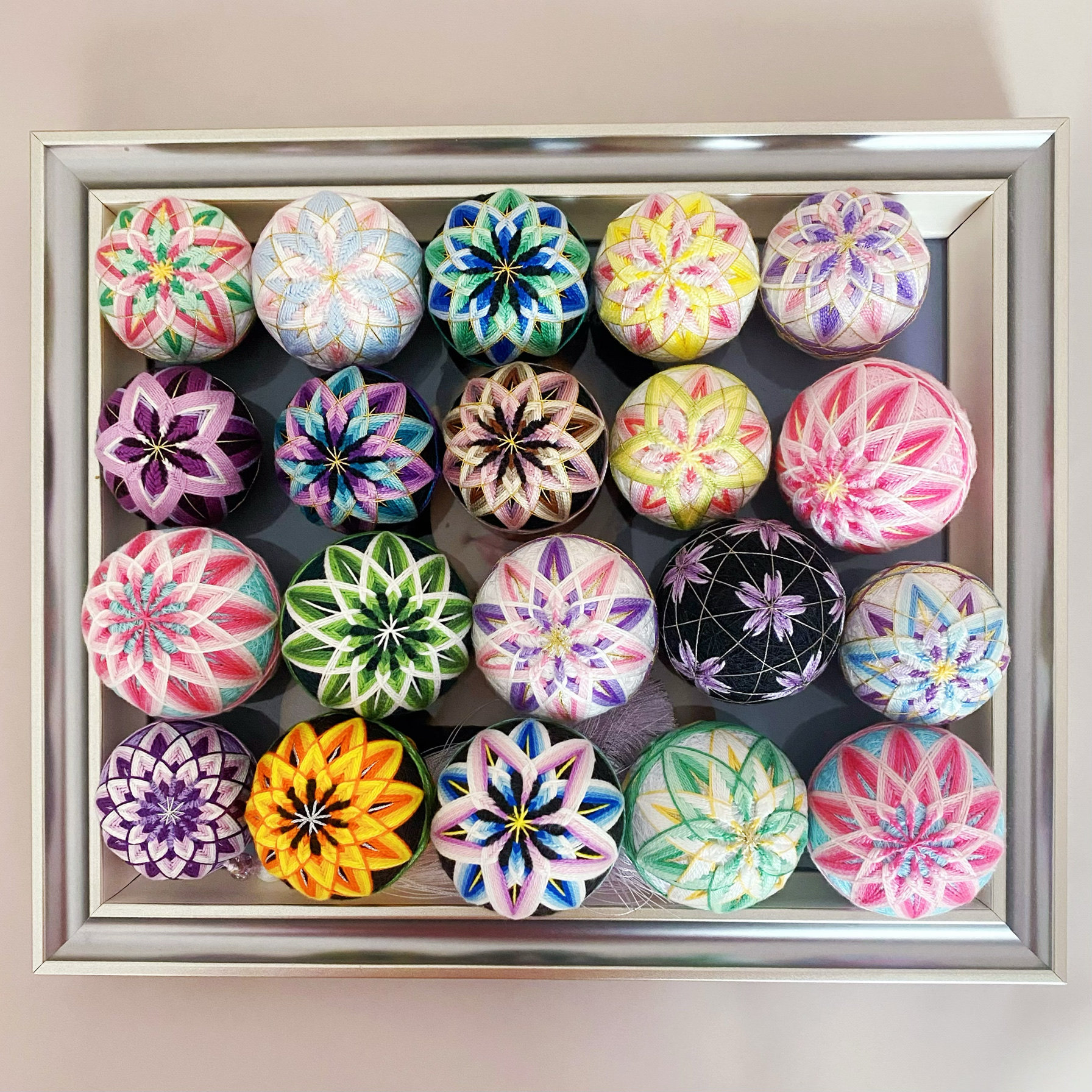 新品手鞠球成品捡漏新包挂车挂钥匙扣手作礼物原创手鞠包邮配挂饰,特色手工艺,其他特色工艺品,淘宝优惠券,粉丝福利购,淘宝优惠卷