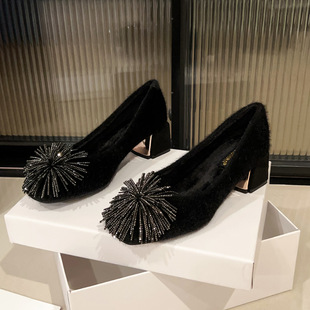 A6-P9加绒单鞋女保暖粗跟方头2025秋冬季新款中跟大码女鞋41-43码