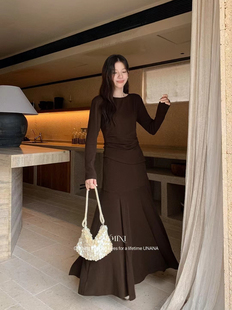 女显瘦裙子 气质不规则掐腰上衣半身裙两件套套装 2025秋冬新款 法式