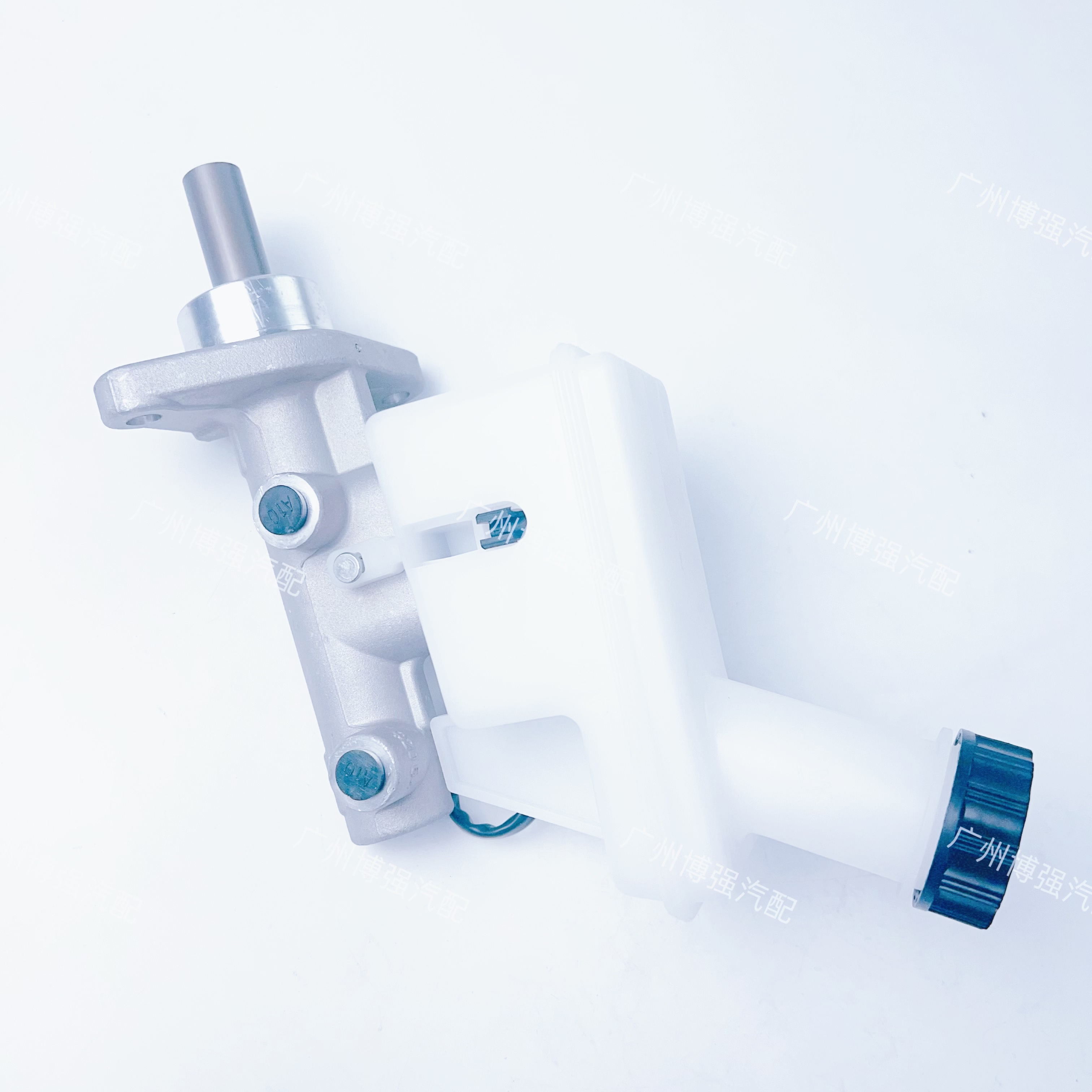 五菱宝骏系列刹车总泵制动总泵用于730荣光宏光之光310宏光S宏光V