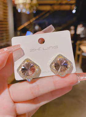 925银针2024新品日韩网红抖音同款水晶蓝钻超仙耳钉ins冷淡风耳环