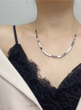 钛钢小方格项链女潮嘻哈风毛衣链方块小众设计锁骨链男气质简约