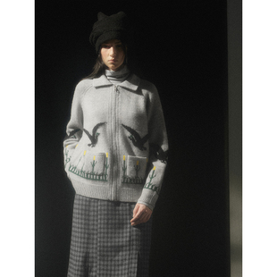 复古翻领粗针提花加厚开衫 100%纯羊毛 毛衣女 Document Cycle