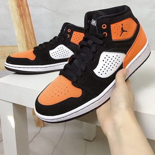 耐克NIKE篮球鞋女鞋AJ运动鞋缓震轻便透气休闲鞋板鞋AV7941-008