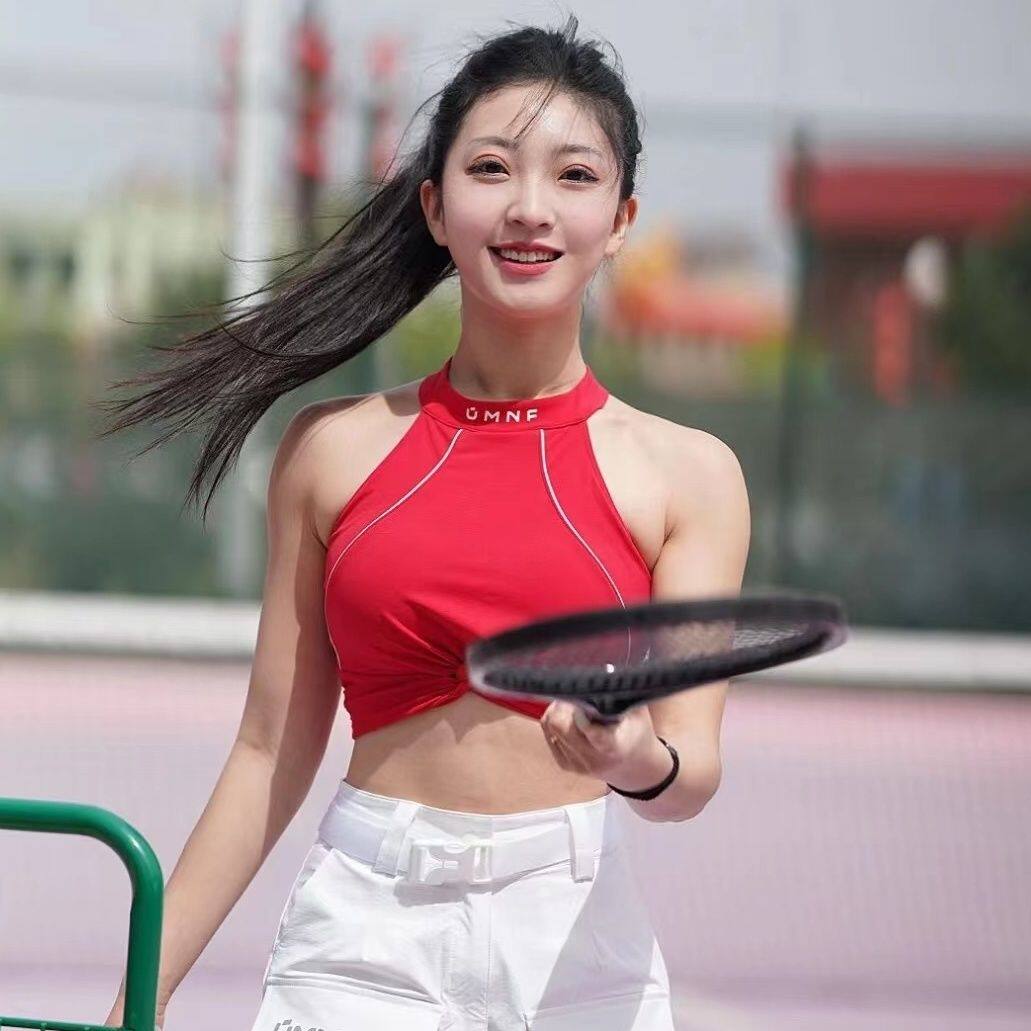 明霓菲运动内衣高强度一体杯防震瑜伽背心小高领女子美背跑步健身
