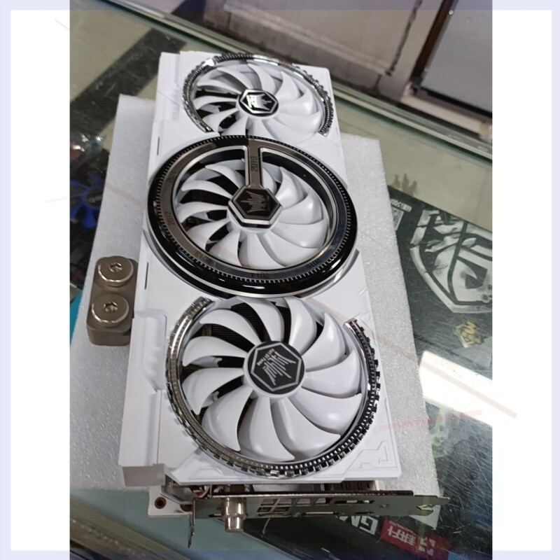 影驰RTX2080Ti 11G其它元器件