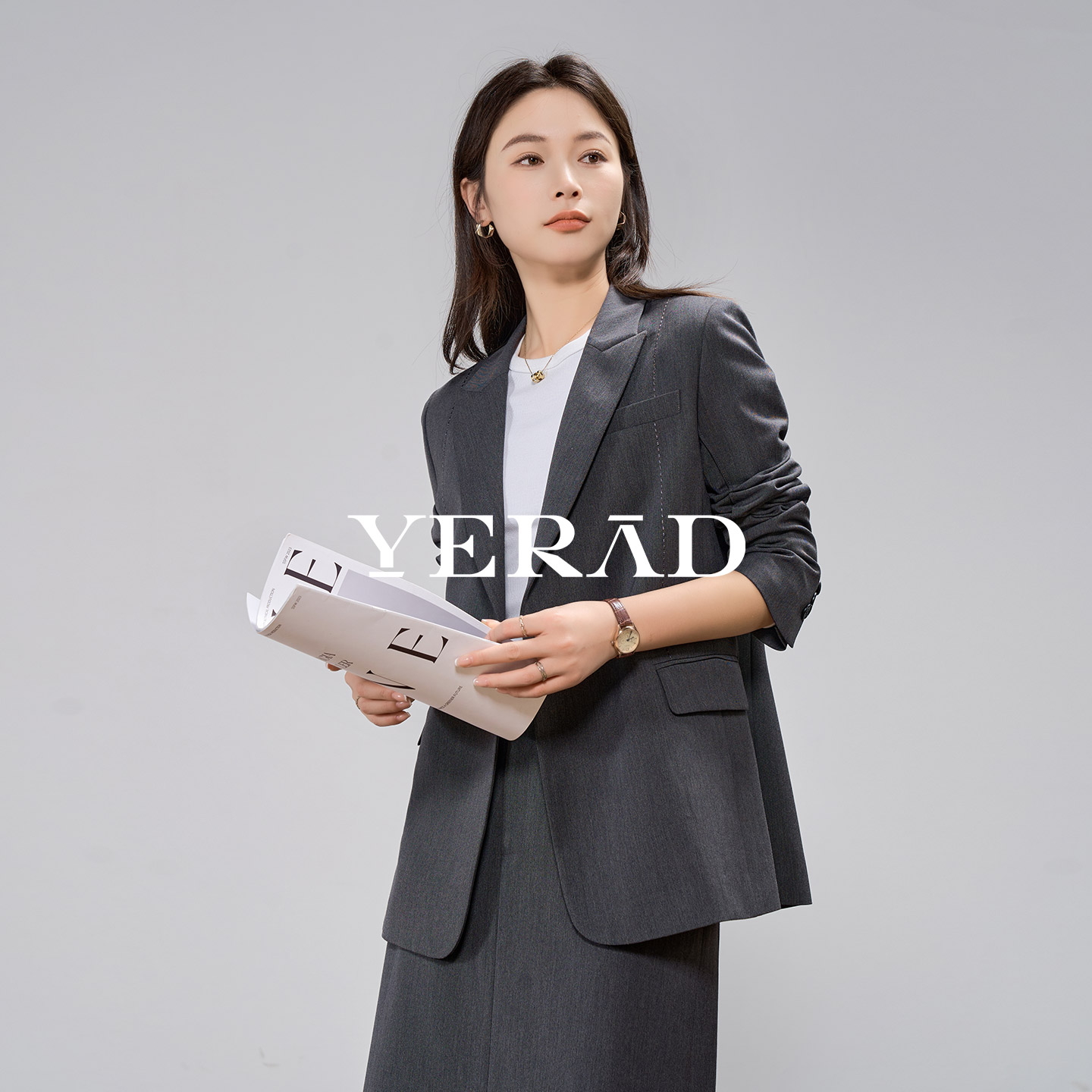 娅丽达高级感职场通勤西装外套女