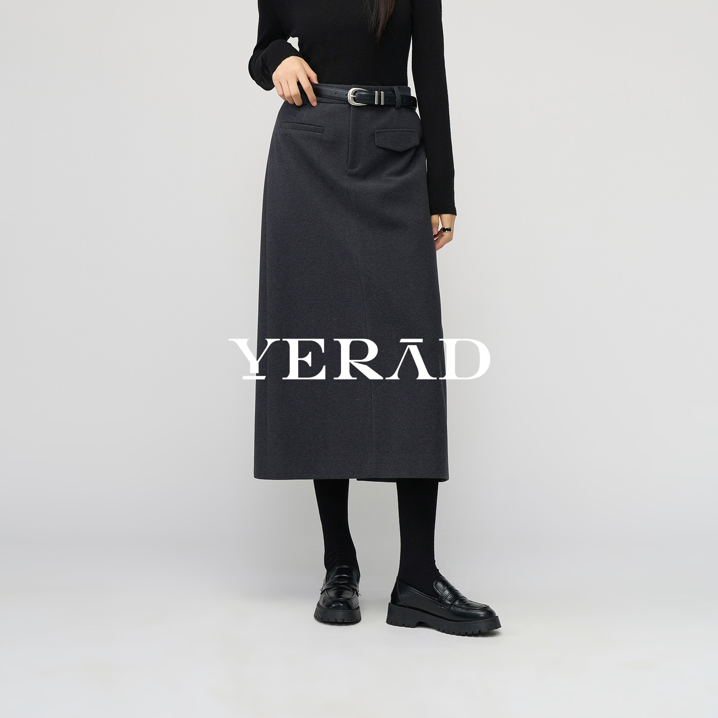 娅丽达灰色仿毛呢半身裙女2025秋冬新款高腰后开叉直筒裙气质长裙