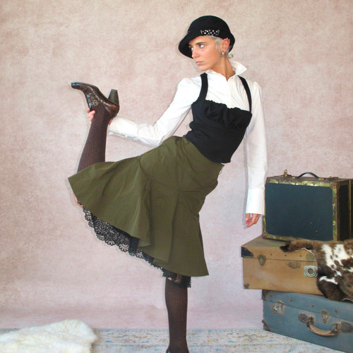 AXISOF复古中腰褶皱蕾丝A字裙