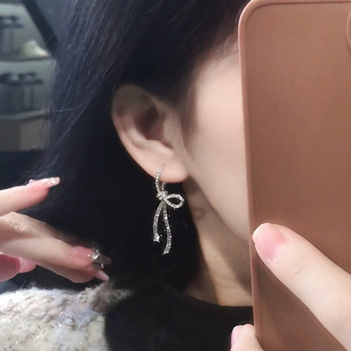 超闪长款满钻蝴蝶结耳钉小众设计感高级冷淡风耳环女轻奢独特耳饰