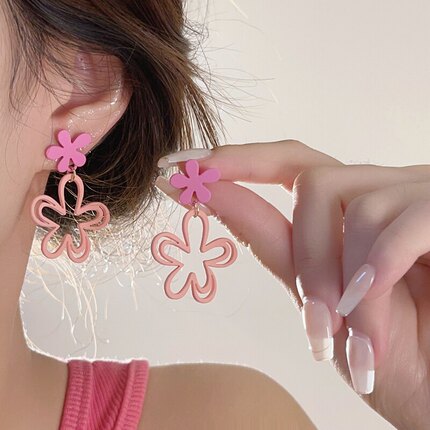 Dopamine Pink Flower Earrings Sweet Cool Spicy Girl Style Niche Earrings for Women Unique High-End Round Face Earrings