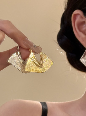 老钱风金属感包包袋子耳扣小众设计高级感夸张耳环女冷淡风耳饰品