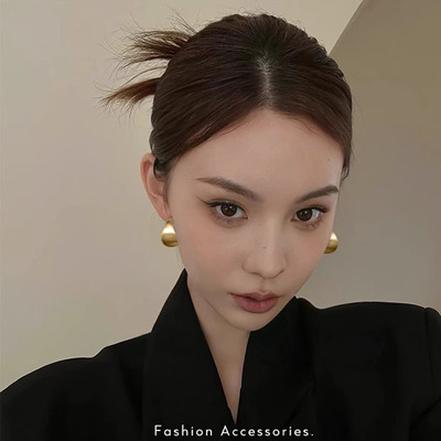 法式复古拉丝弧形豆豆耳钉高级感气质轻奢耳环女小众独特个性耳饰