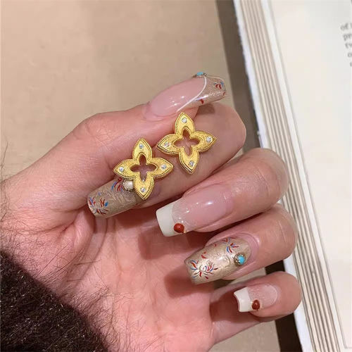 老钱风复古金色花朵耳钉巨好看轻奢高级感耳环女气质百搭精致耳饰