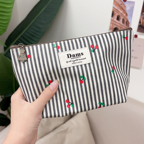 韩国进口清新水果樱桃条纹化妆包