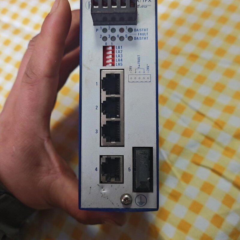 议价RS2-4TX/1FX-S连接器
