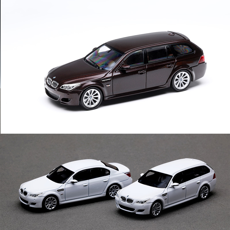 KING MODEL 1:64 宝马M5 轿车版 瓦罐旅行版仿真合金汽车模型收藏