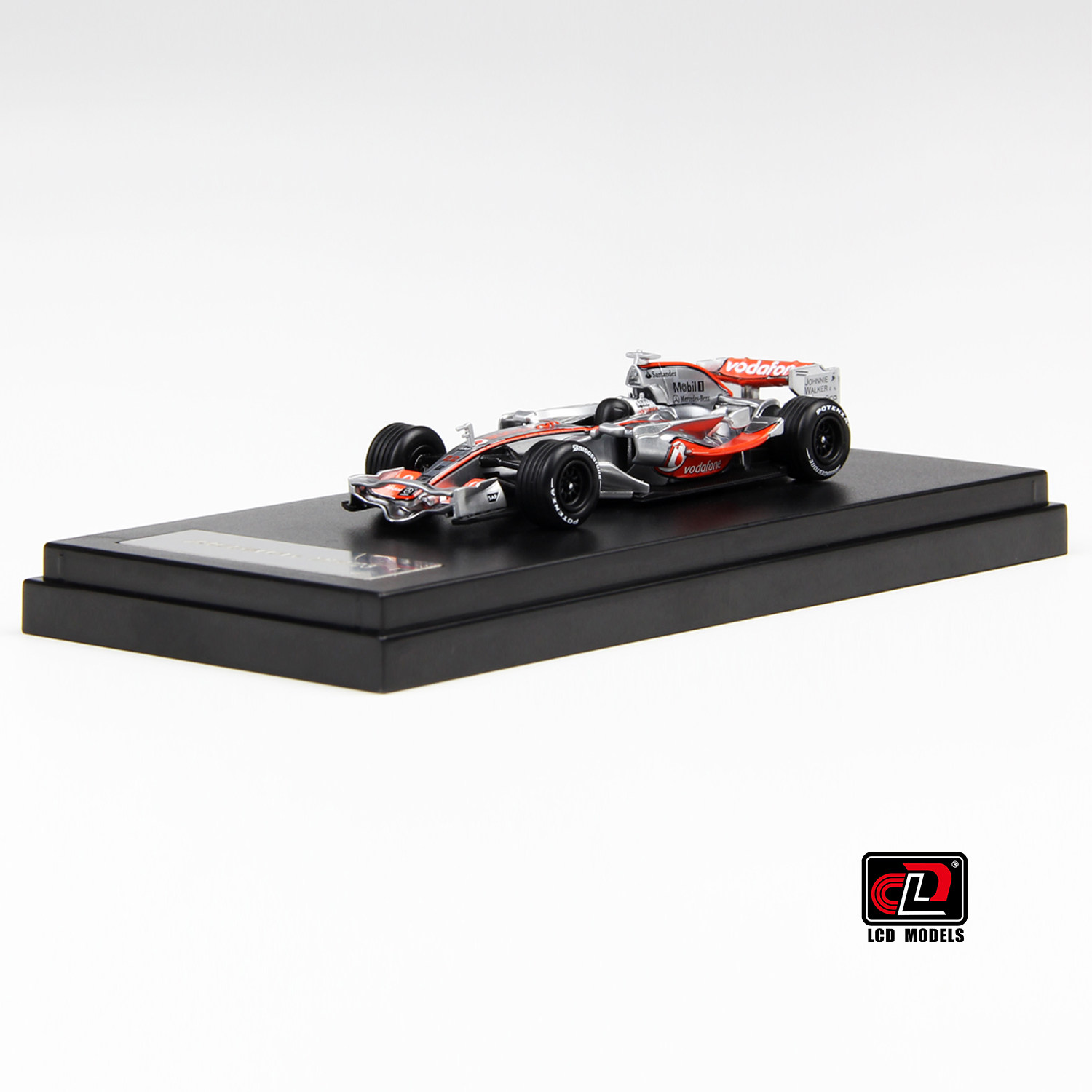 LCD 1:64 迈凯伦MP4-23 McLaren F1 赛车 仿真合金汽车模型收藏