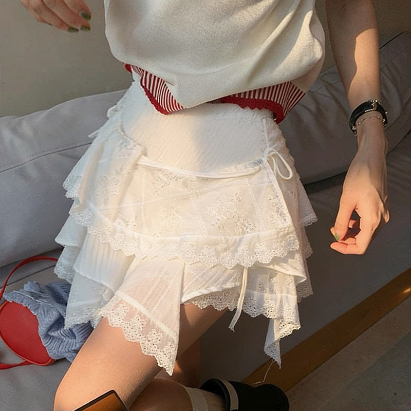 实拍辣妹不规则白色蛋糕裙半身裙女2026春夏季镂空系带蓬蓬短裙子