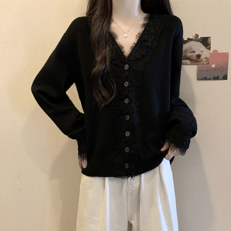 实拍胖mm春装大码女装毛衣蕾丝拼接设计感针织衫显瘦宽松洋气上衣