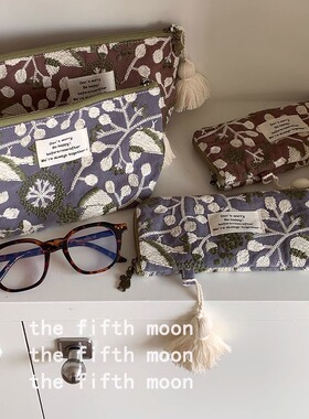 thefifthmoon文艺清新刺绣花化妆包收纳包眼镜刷子包带流苏