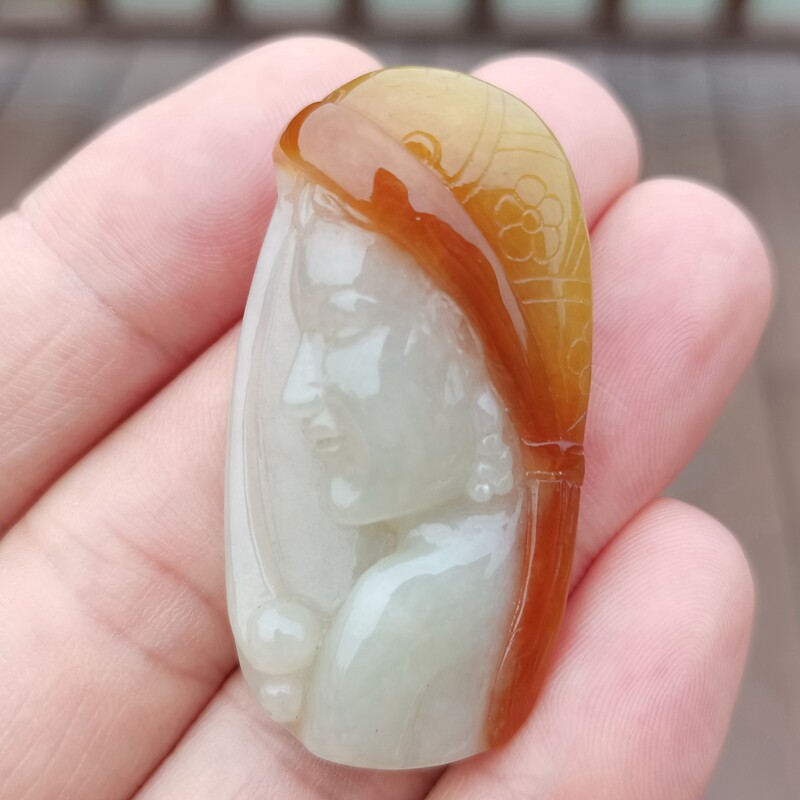 缅甸a货翡翠天然冰糯黄翡美女吊坠如意项坠俏色巧雕原石珠宝4485