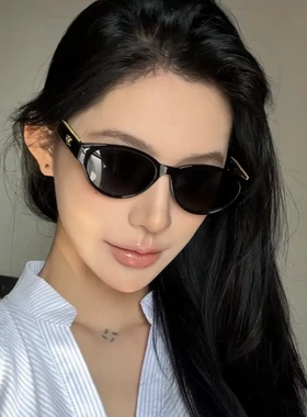 网红2025新款复古猫眼小框墨镜女潮酷高级感防紫外线偏光太阳眼镜