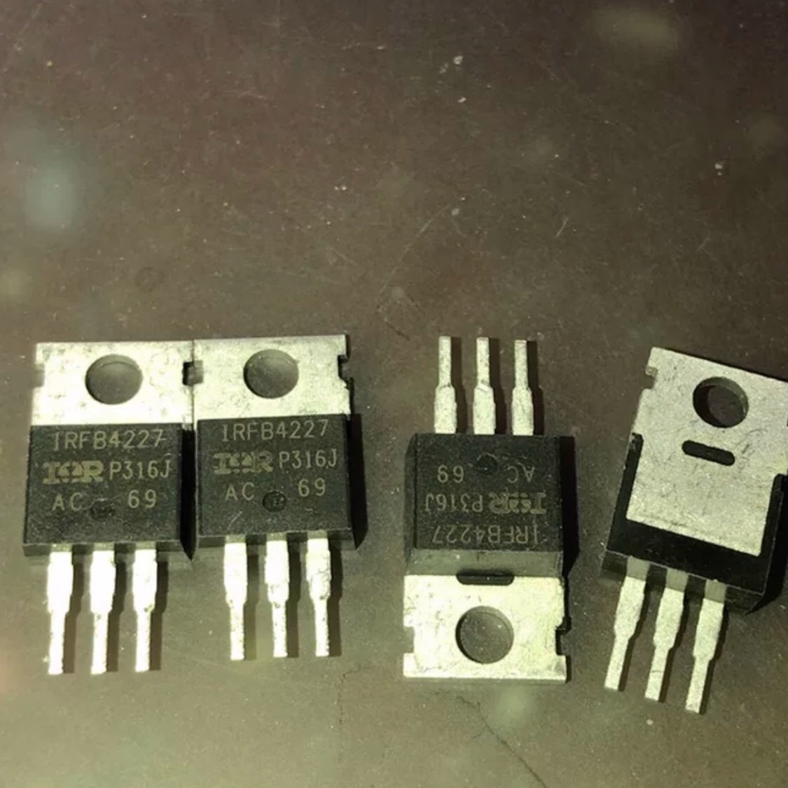 全新进口 一色剪脚 IRFB4227PBF 200V 65A IRFB4227  同批次