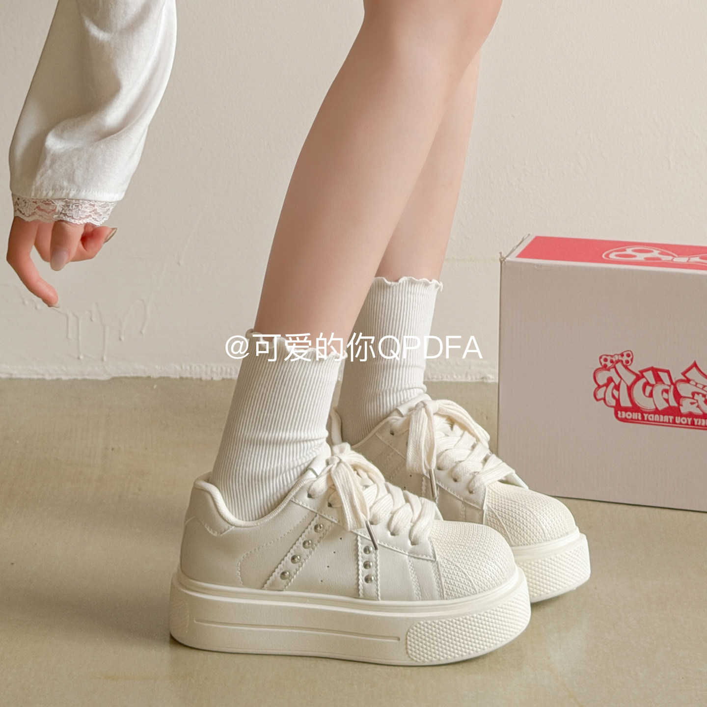 可爱的你增高厚底小白鞋2026年超火的鞋子女鞋百搭学生板鞋面包鞋图片