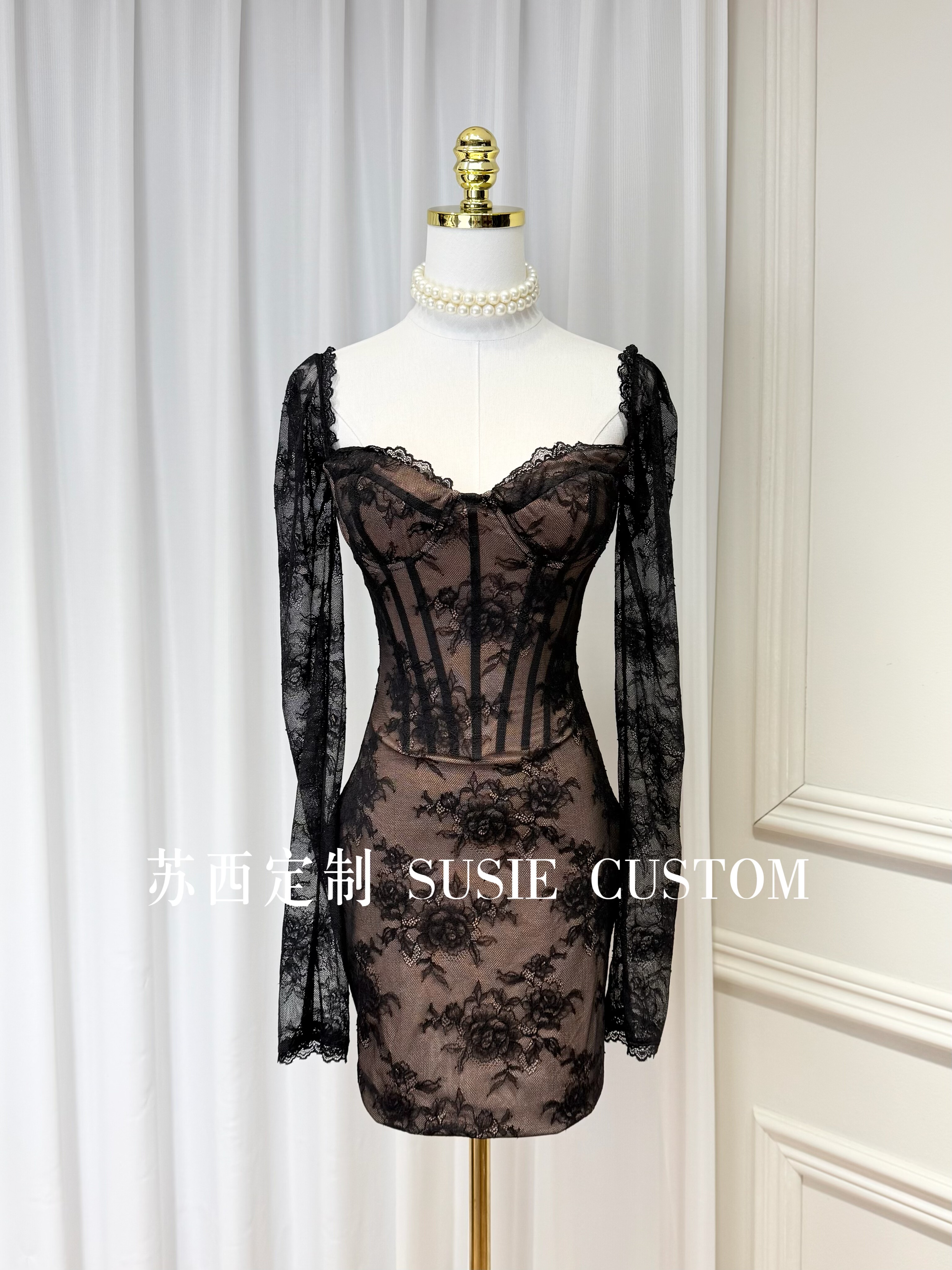 高定小众设计款纯欲风显身材立体胸型蕾丝花边鱼骨收腰包臀短裙