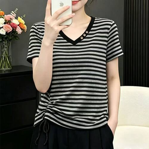 时尚高档V领条纹短袖妈妈装上衣