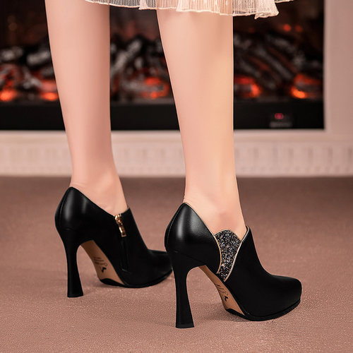 法式粗跟女单鞋2026年春季新款尖头黑色亮片气质厚底防水台高跟鞋